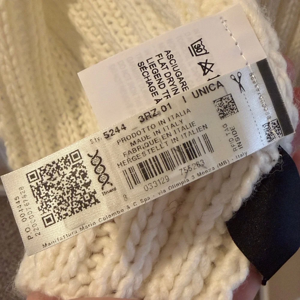 COLMAR Italian Cream Knit Wool-blend Scarf